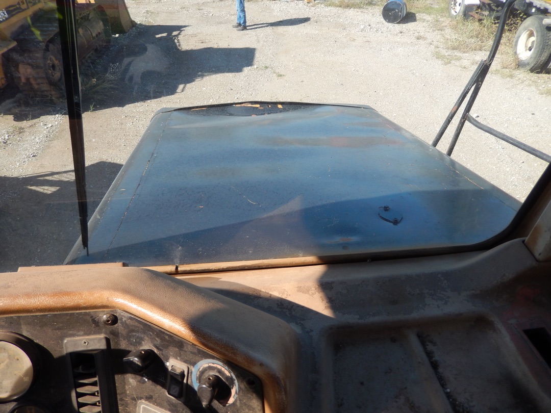 1997 CATERPILLAR D250E - Image 44